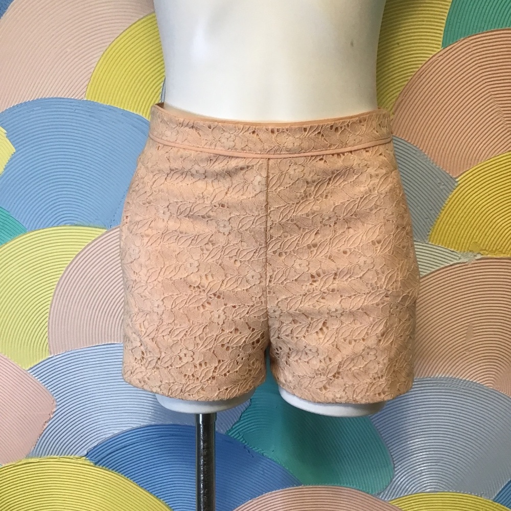 Lush Shorts light pink size M